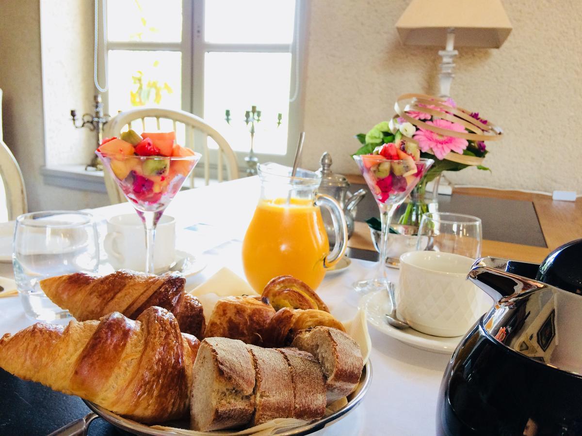 Ouches 샤토 드오니 B&B 외부 사진
